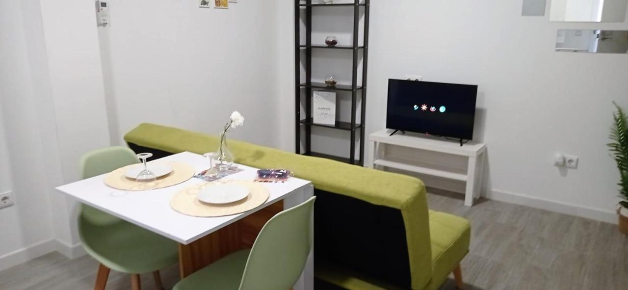 Apartamento Interior En El Absoluto Centro Ba Algeciras Kültér fotó